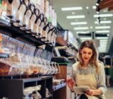 cómo controlar todas las entradas y salidas